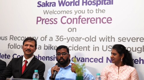 Pravin Raj Radha (centre), who suffered fatal fall from bicycle in the US, interacting with the media