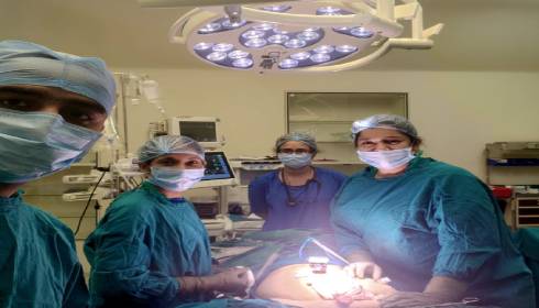 Dr Rajashri performing surgery