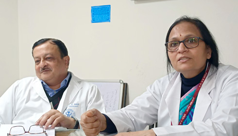 Prof VS Deo (L) & Prof Sushma Bhatnagar (R)