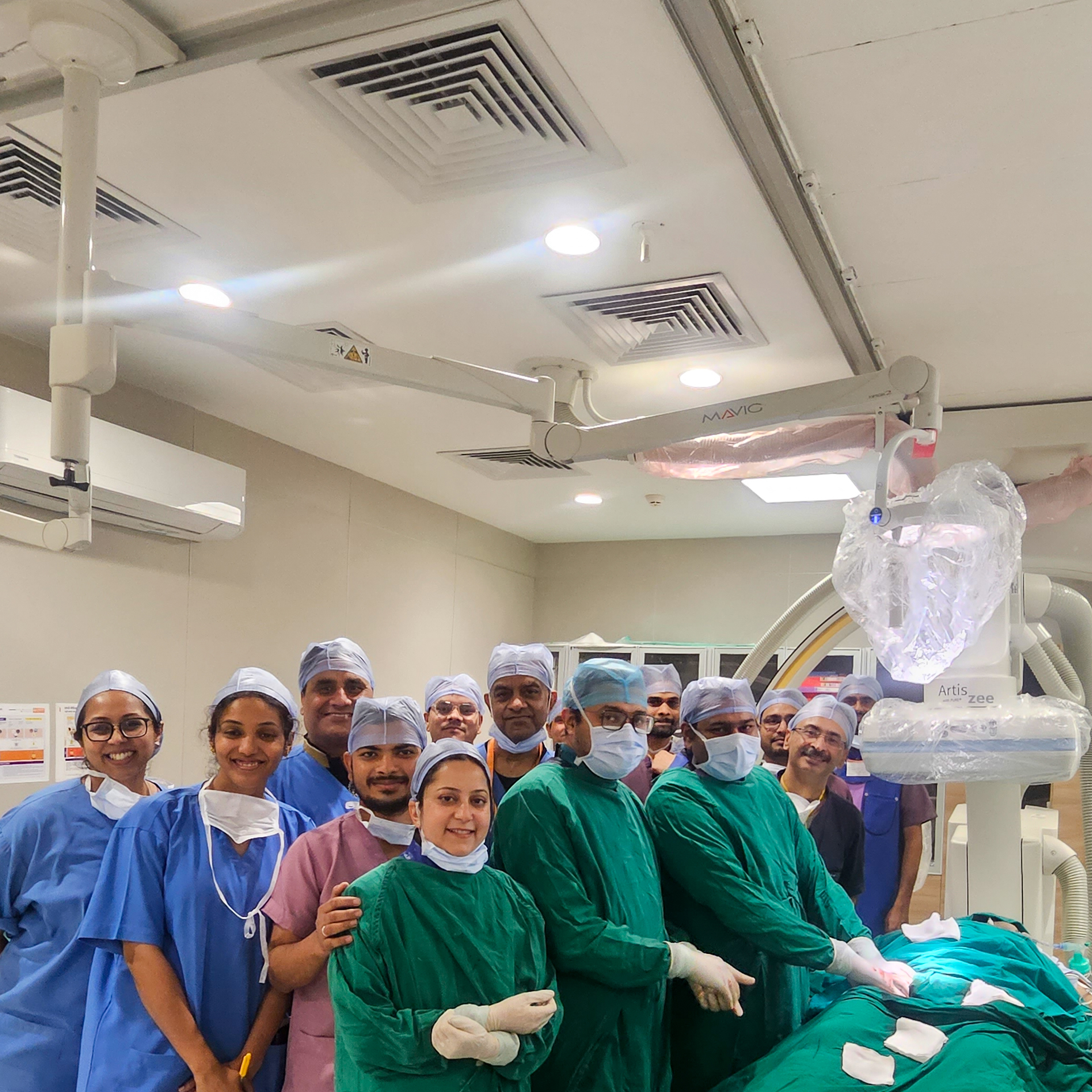 Doctors at Amrita Hopsital, Faridabad implanting Harmony TPV
