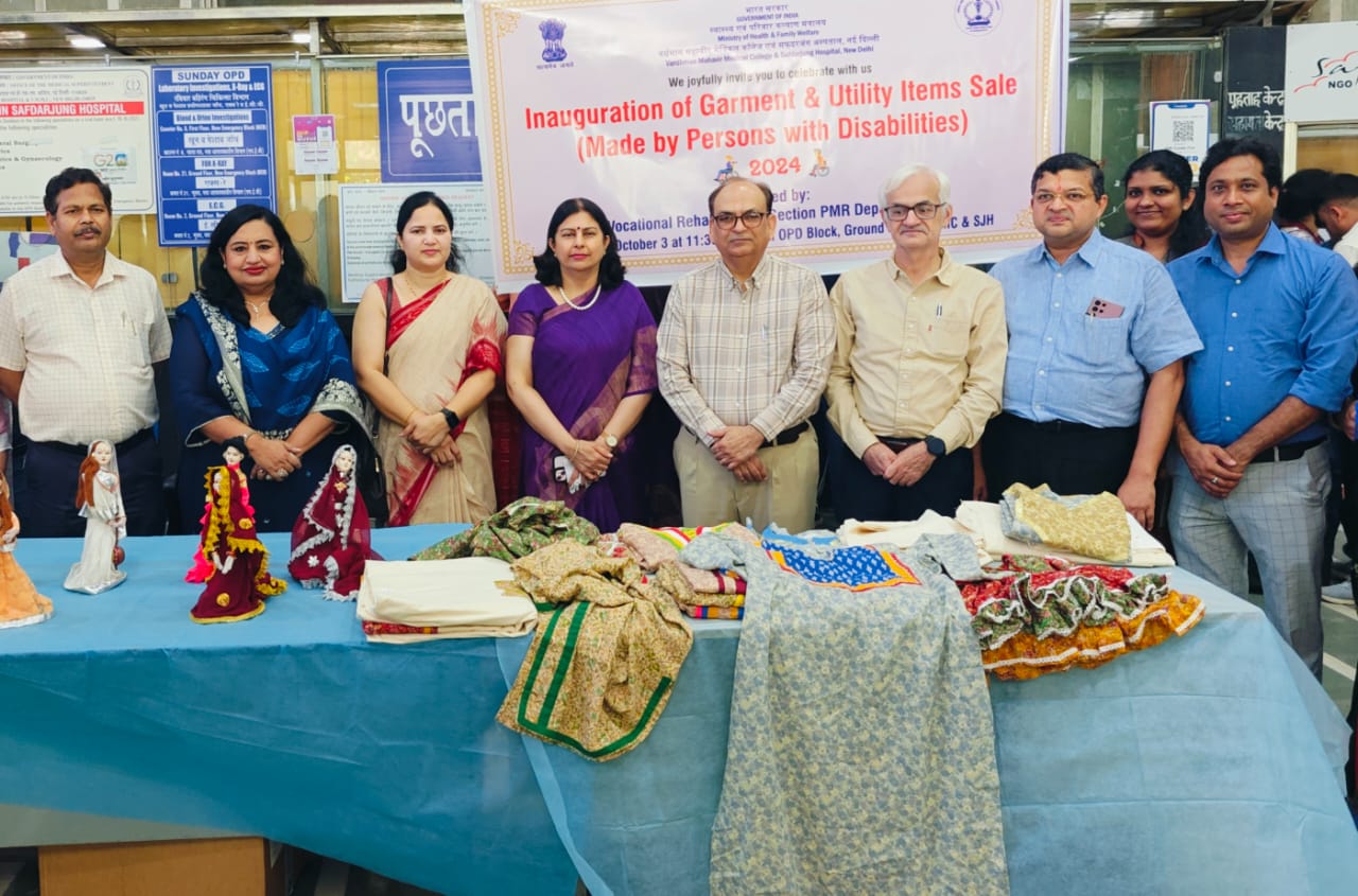 Safdarjung Hospital Hosts Special Sale of Garments and Utility Items Crafted by Divyangjan to Promote Vocational Empowerment