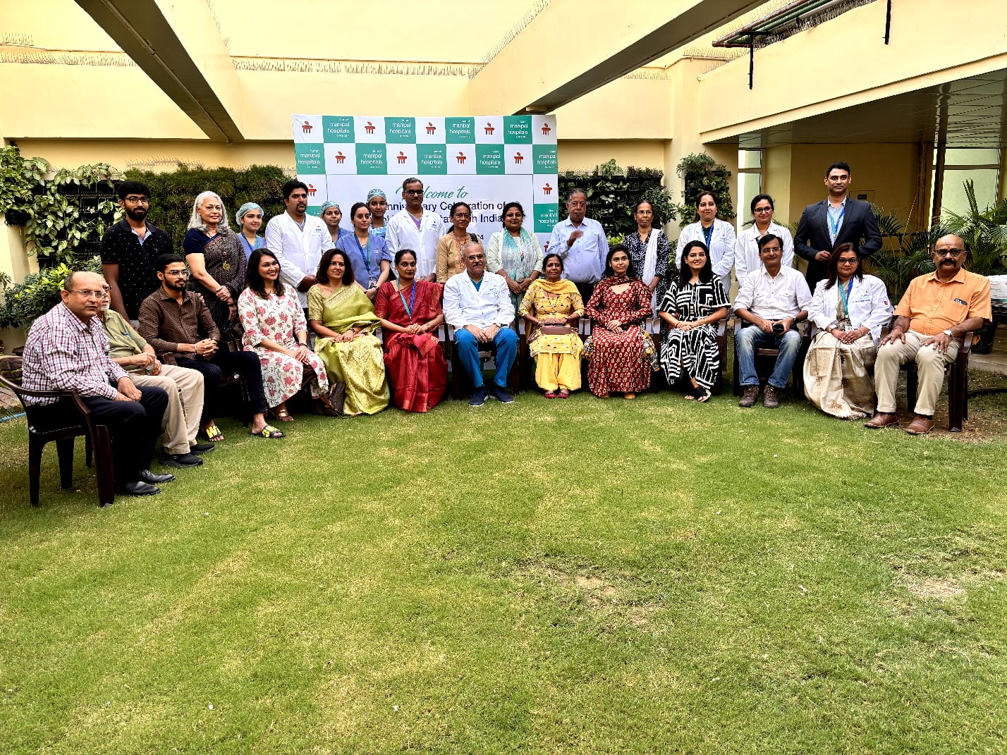 Senior Doctors and Officials of Manipal Hospital Gather on Occasion of Completing Decade of FMT 